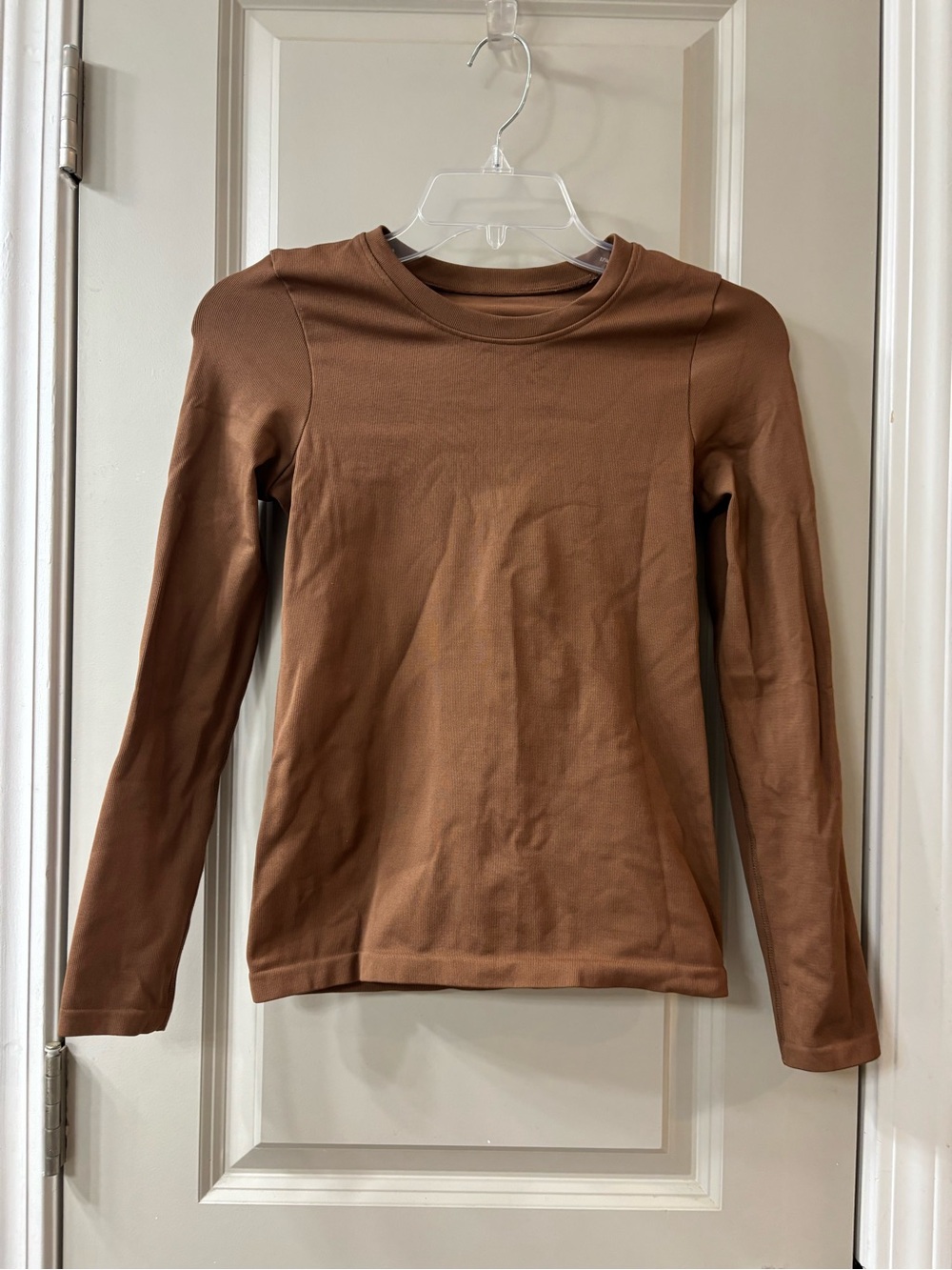OQQ Long Sleeve Super Stretch Crewneck Top - Brown